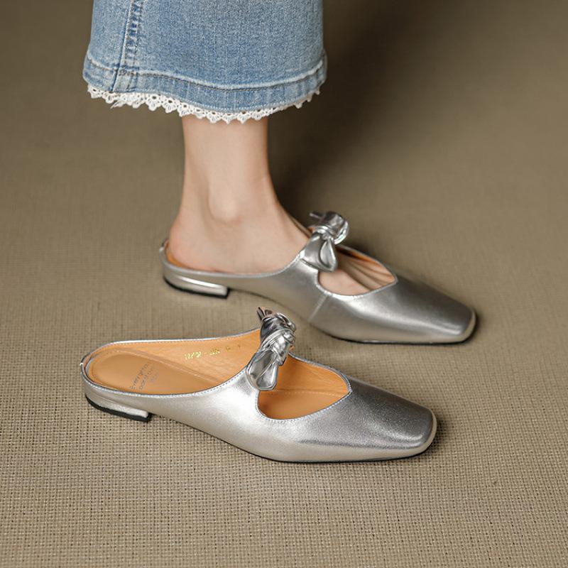 

Летние женские полушлепанцы новые женские шлепанцы баотоу говяжья подошва мягкая подошва большой размер плоская подошва повседневные крутые шлепанцы облегают ноги 40 серебряный