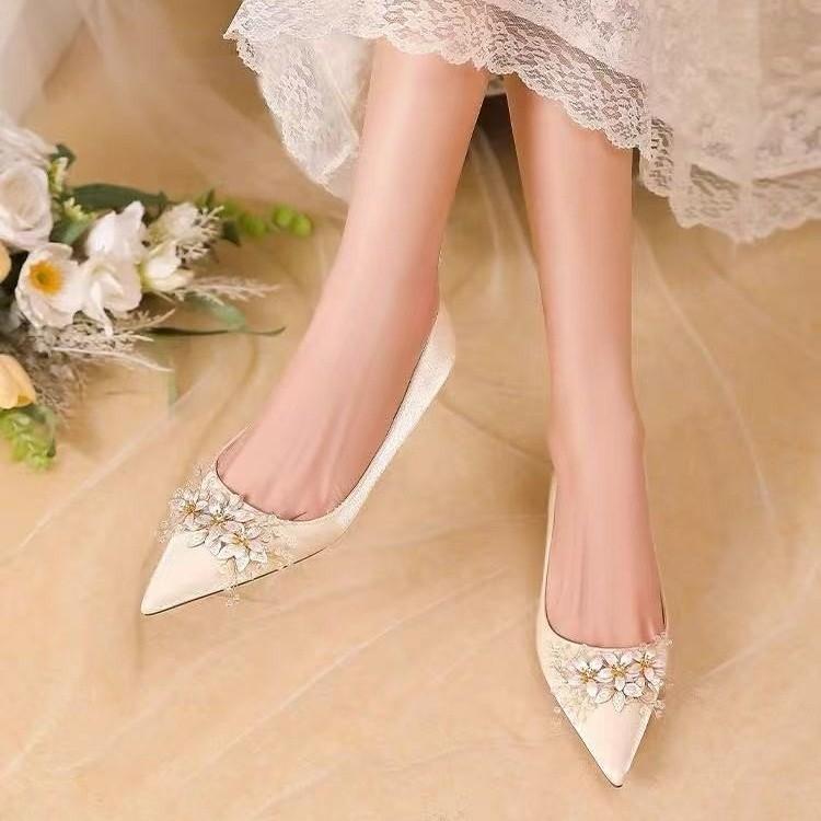 Sweet Pumps for Women Slides Casual Party Strange Low Heels Classic Shoes for Women Flower Pointed Toe Women Shoes