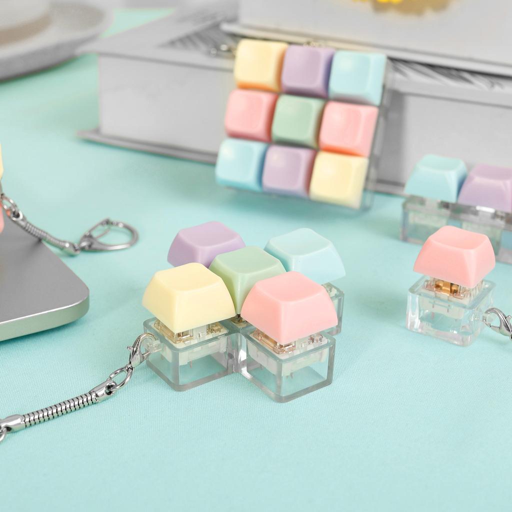 5Pcs Adult Keyboard Clicker Toy Mechanical Keyboard Keychain Toy Funny Cube Key Button for Adults Gifts To Relief Pass Time