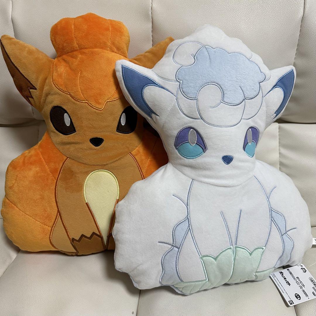 

Плюшева подушка Pokemon Alolan Vulpix Vulpix 40 см, набір з 2 штук