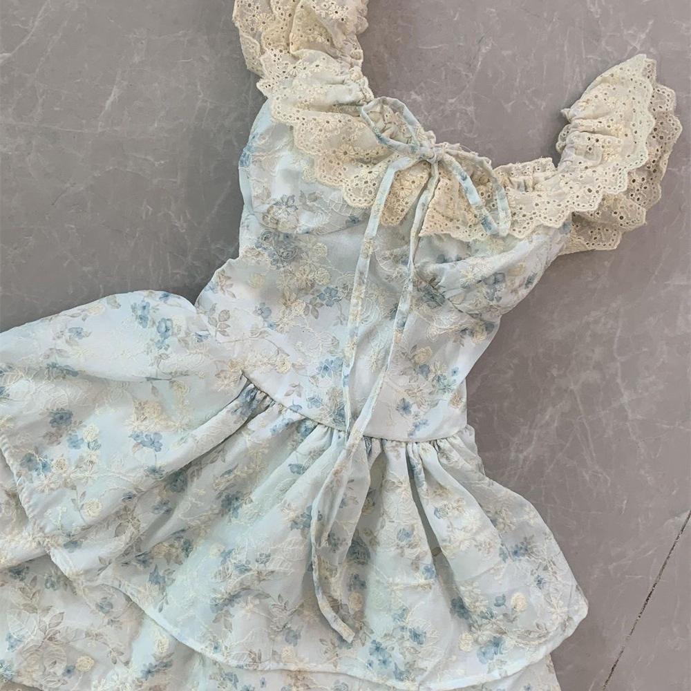 Girl fashion first love Xiaofei sleeve floral dress female summer gentle wind cake princess dress waist fluffy skirt