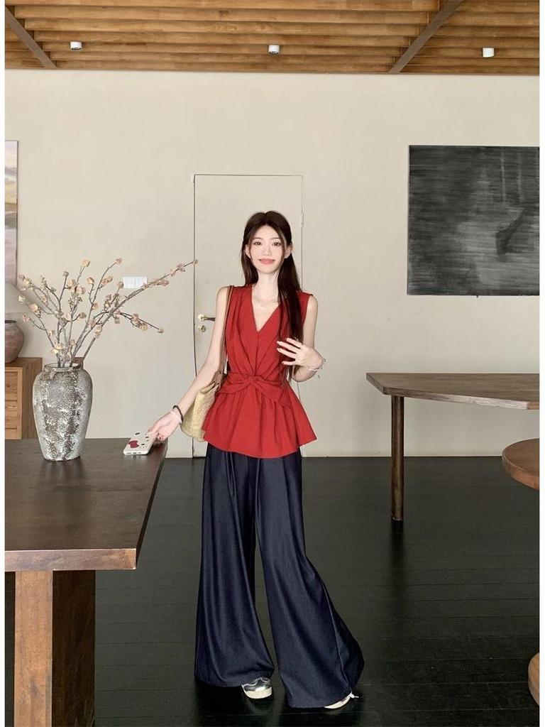 Stylish French Chic Twisted Sleeveless Tank Top – New Summer Arrival, Slim-Fit & Flattering Vacation Wear