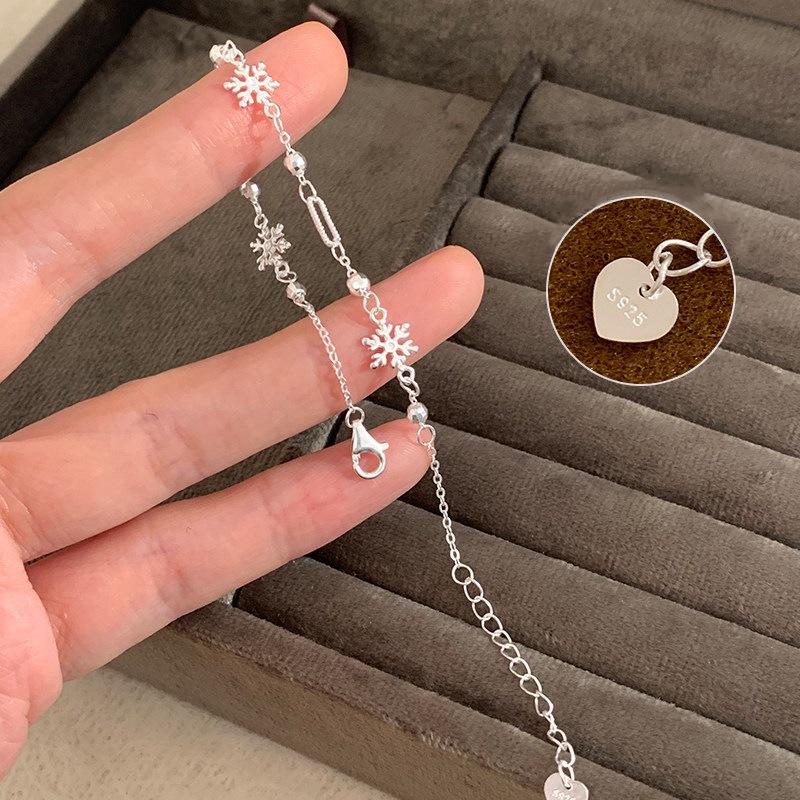 Xiaohongshu Snowflake Bracelet: Chic Korean Style Gift for Girlfriend
