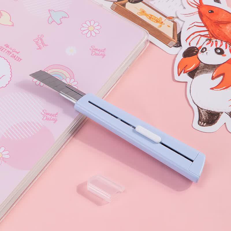 Deli Macaron Color Auto-Lock Utility Knife