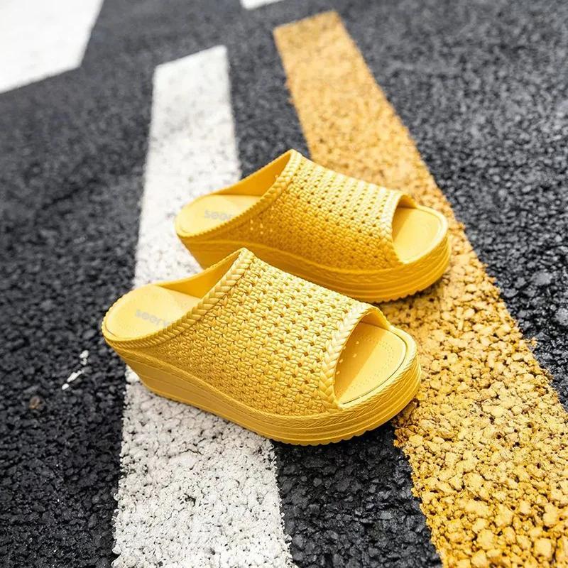 Hot Selling Sandals Female Summer Wedged Thick Sole Fashion Wear Beach Shoes Net Face Hollow-out Female Slippers Platform Shoes