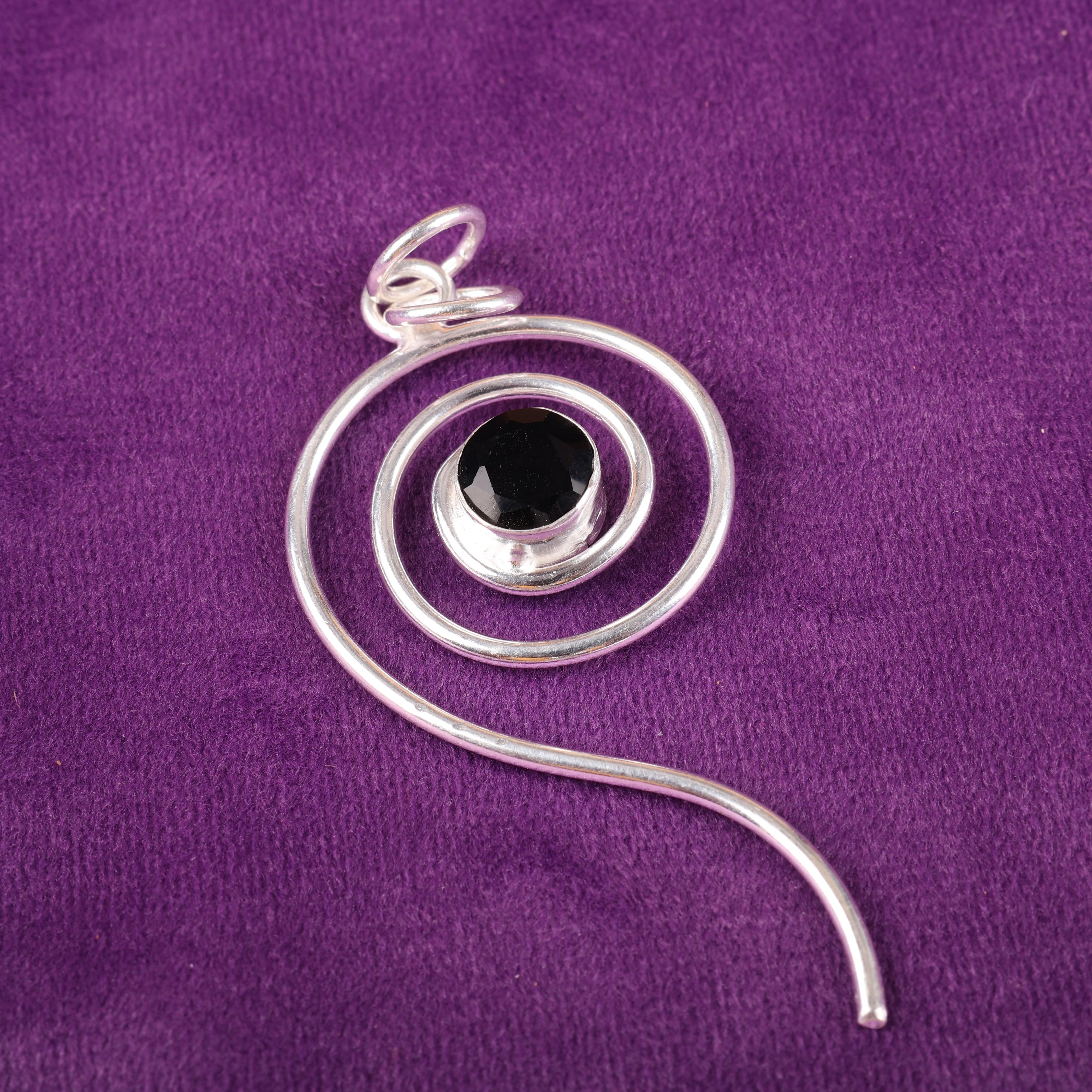 

Кулон из черного оникса из серебра 925 пробы, кулон с драгоценным камнем ручной работы на День памяти 2.57 Inches чёрный