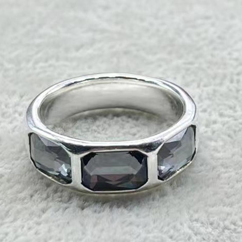 The Best-selling Exquisite Gray Gemstone Geometric Ring of 2026, Suitable As a Jewelry Gift for Couples