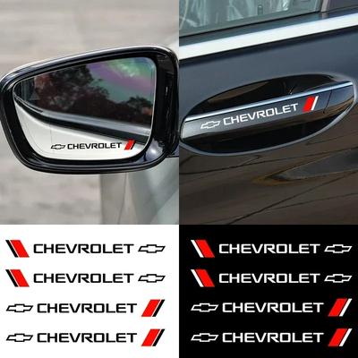 4 szt. Naklejki Performance na Klamki Drzwi z Logo Samochodu Dla Cruze TRAX Aveo Lova Sail EPICA Captiva Malibu Volt Camaro Cobalt
