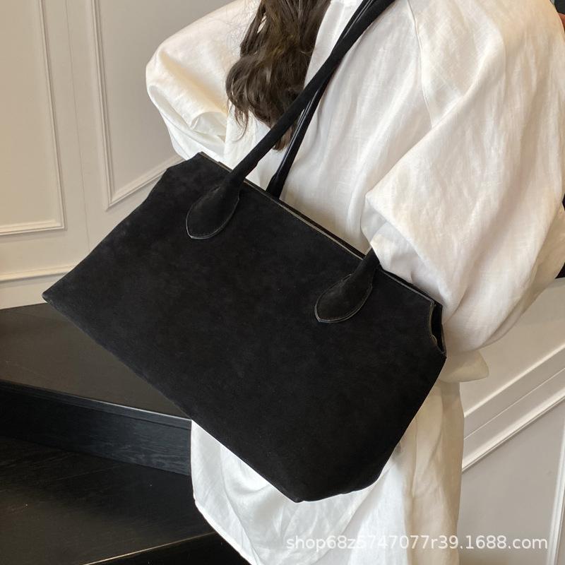 Frosted retro large-capacity women's bag 2025 new fashion high-end underarm tote bag fashion commuter shoulder bag