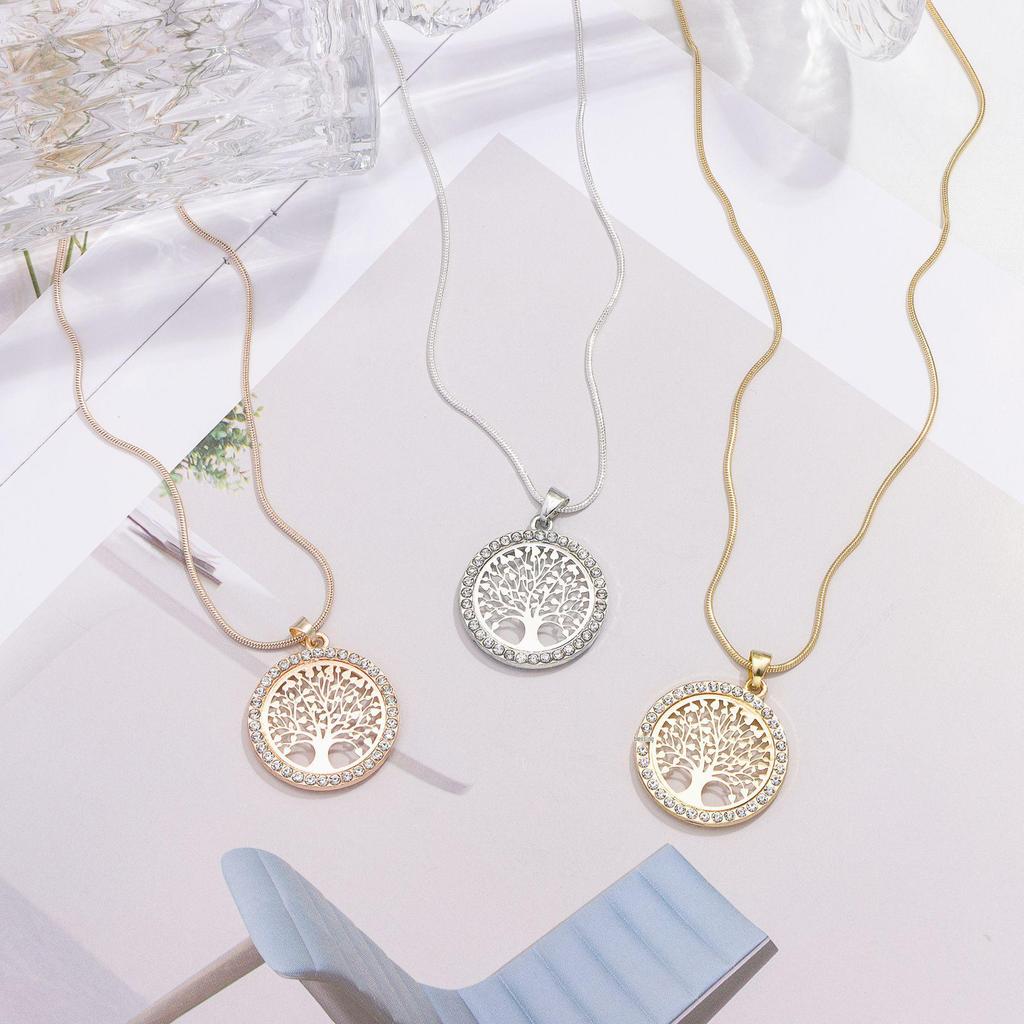 Hot-Selling Life Tree Pendant Necklace - European & American Fashion, Personality Hollow Peace Tree Design