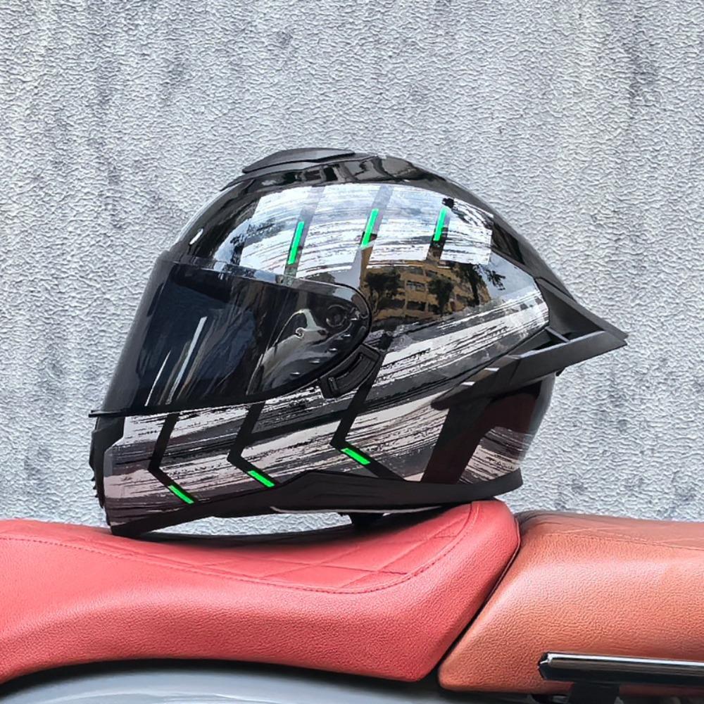 DOT Full Helmet Double Mirror Helmet Men's Four-season Universal Hard Hat Female Knight Locomotive Double Lens