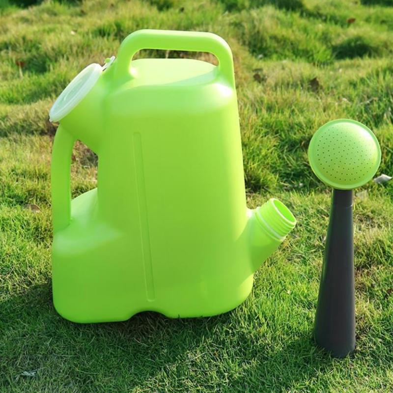 Large Capacity Plastic Plant Watering Can With Adjustable Nozzle for Outdoor Cleaning And Horticulture