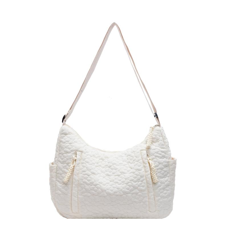 New flower straw dumpling bag light and versatile large capacity белый 1789₽