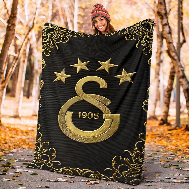 Galatasaray Flannel Blanket Soft All-Season Throw, Design for Camping, Car Travel, Hiking Sofa, Bed, Office Perfect Gift for Parties
