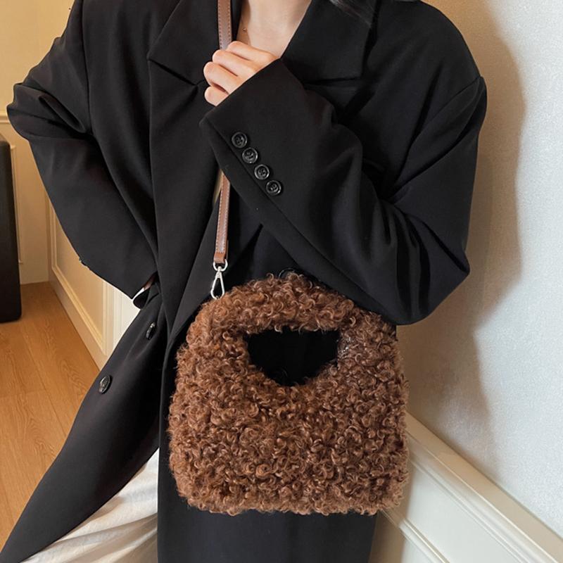 Yogodlns Plush Sweet Shoulder Bags for Women Cute Autumn and Winter New Versatile Fashion Large Capacity Women's Handbags