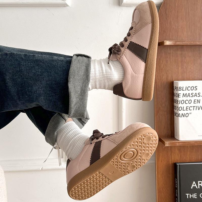 Cute big head German training shoes women's spring and summer new cute retro round head little white shoes flat leather casual board shoes