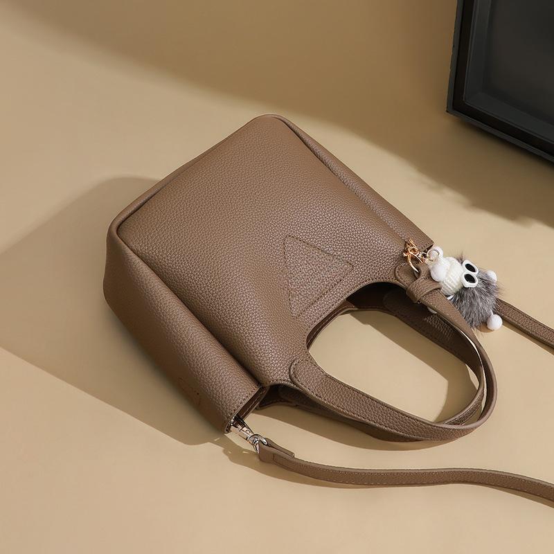 Women's Bag Crossbody Bag Carrying Basket Leather Senior Sense Popular Bucket Bag