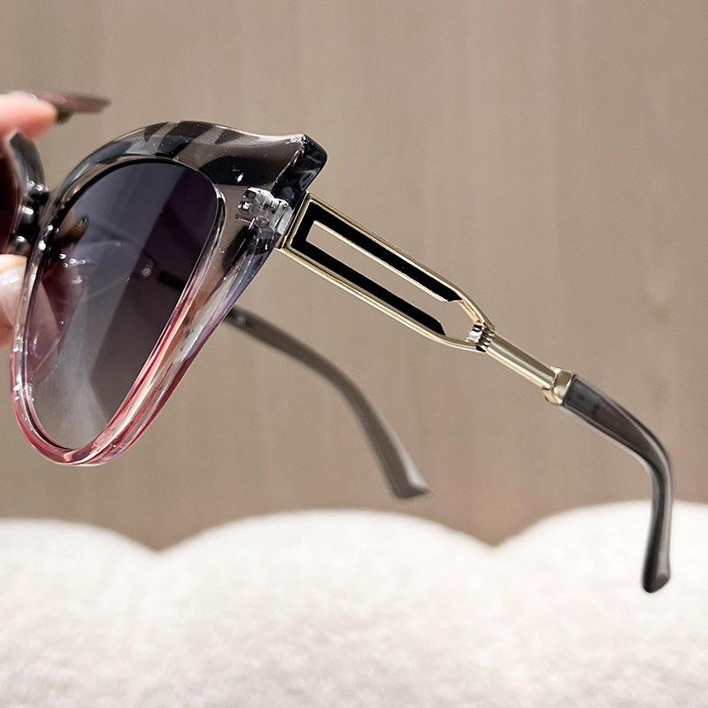Vintage Cat Eye Sunglasses for Women, Gradient Lens Trendy Oversized Outdoor Sun Glasses