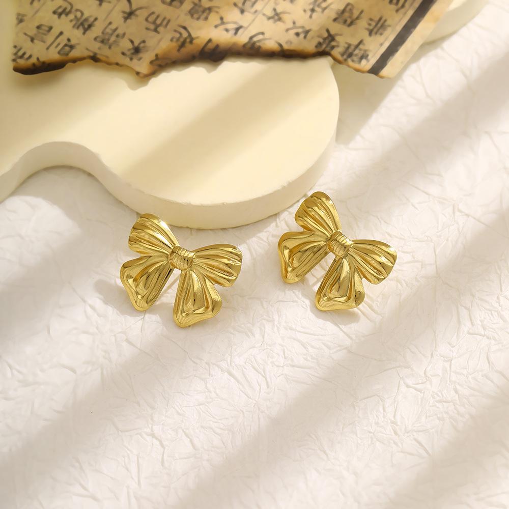 Temperament Retro Vertical Striped Stud Earrings High-Grade Stainless Steel Hollow Love Butterfly Earrings Women'S Niche Earrings