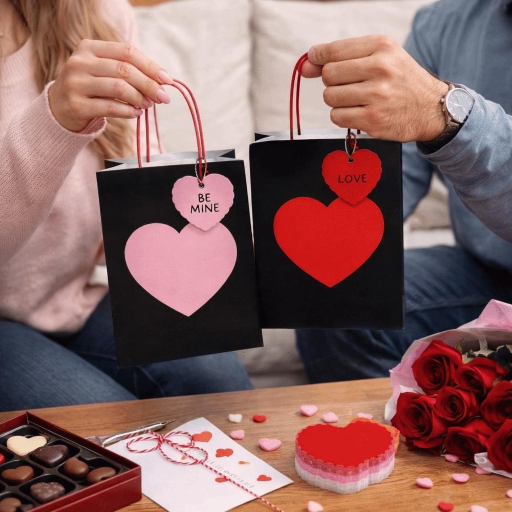 10/12PCS New Heart Design Gift Bags With Handles Eco-Friendly Shopping Bags Kraft Paper Party Favor Bags Valentine's Day