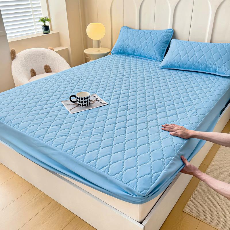 Waterproof Bed Covers, Cotton-padded Moisture-proof and Anti-slip Protective Covers, Fully Covered Simmons Mattress Protective Covers, Bedspreads