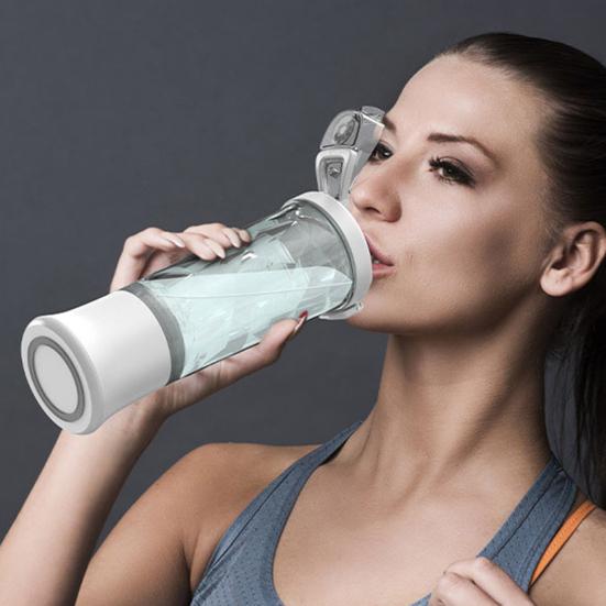 Storcator de fructe cu lame convenabile de 600 ml cu un singur buton 6 Începeți storcarea