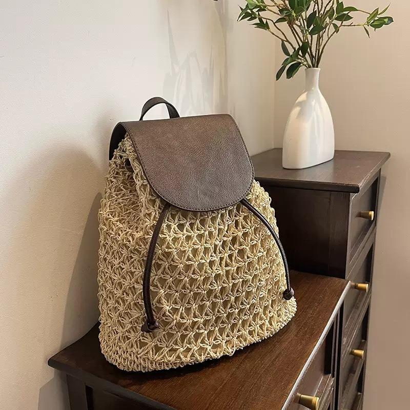 New high-end straw bag versatile women's backpack handwoven bag large-capacity seaside vacation beach bag