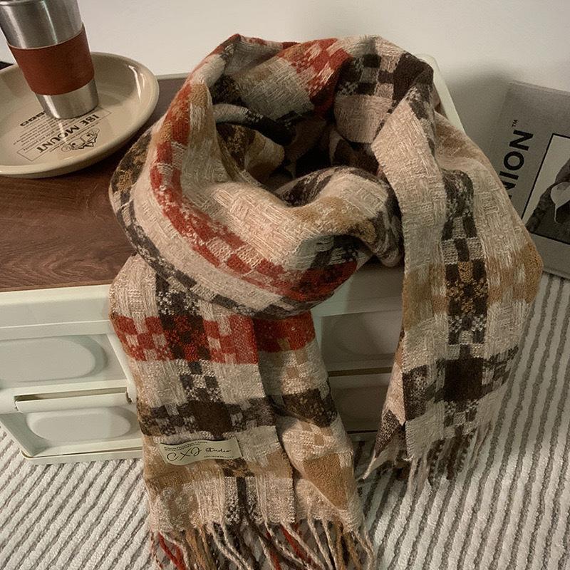 Christmas atmosphere New red plaid scarf Women's winter versatile thickened senior sense Student warm scarf
