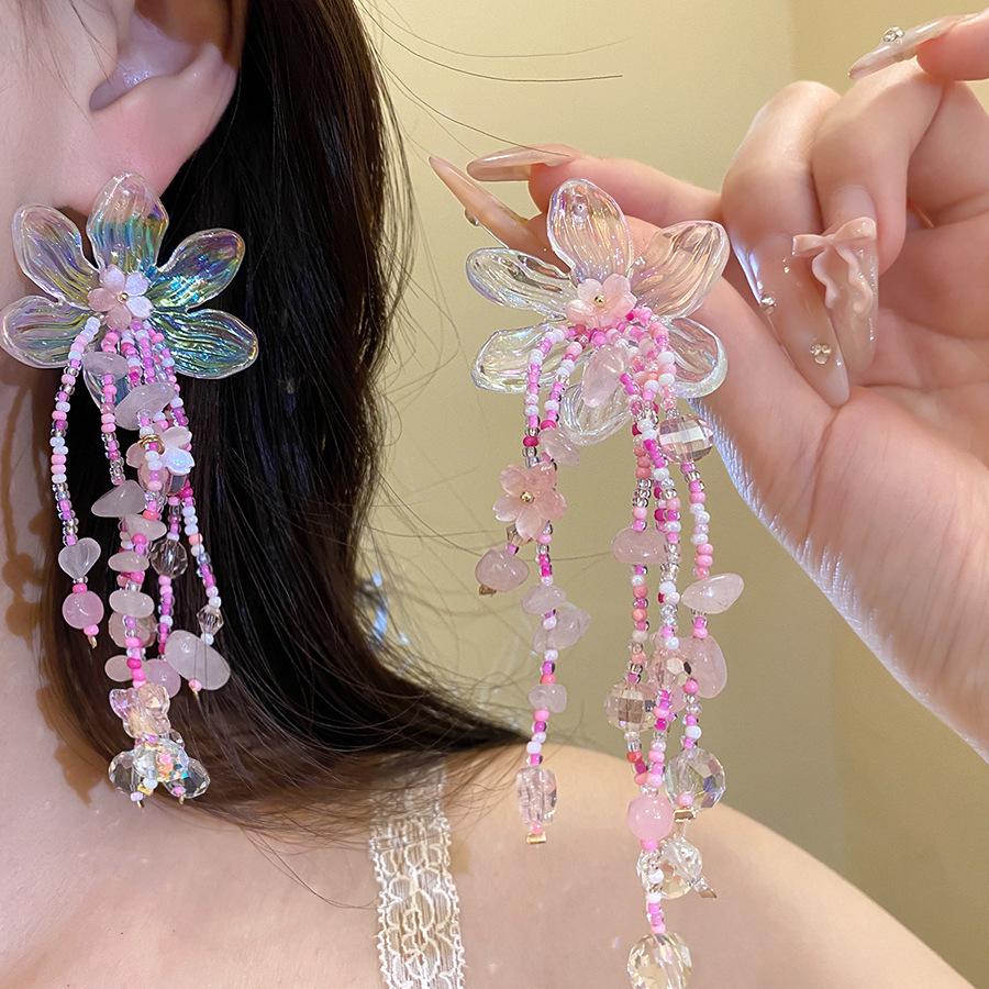 Pink Firefly Flower Stream Beaded Necklace: Sweet and Elegant Collarbone Chain for Women