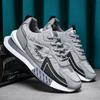 Scarpe da Ginnastica Sportive da Esterno Versatili per Uomo, Stagioni Primavera e Autunno, Casual, Corsa, Rialzo Altezza, Suola Spessa, Resistenti all'Usura