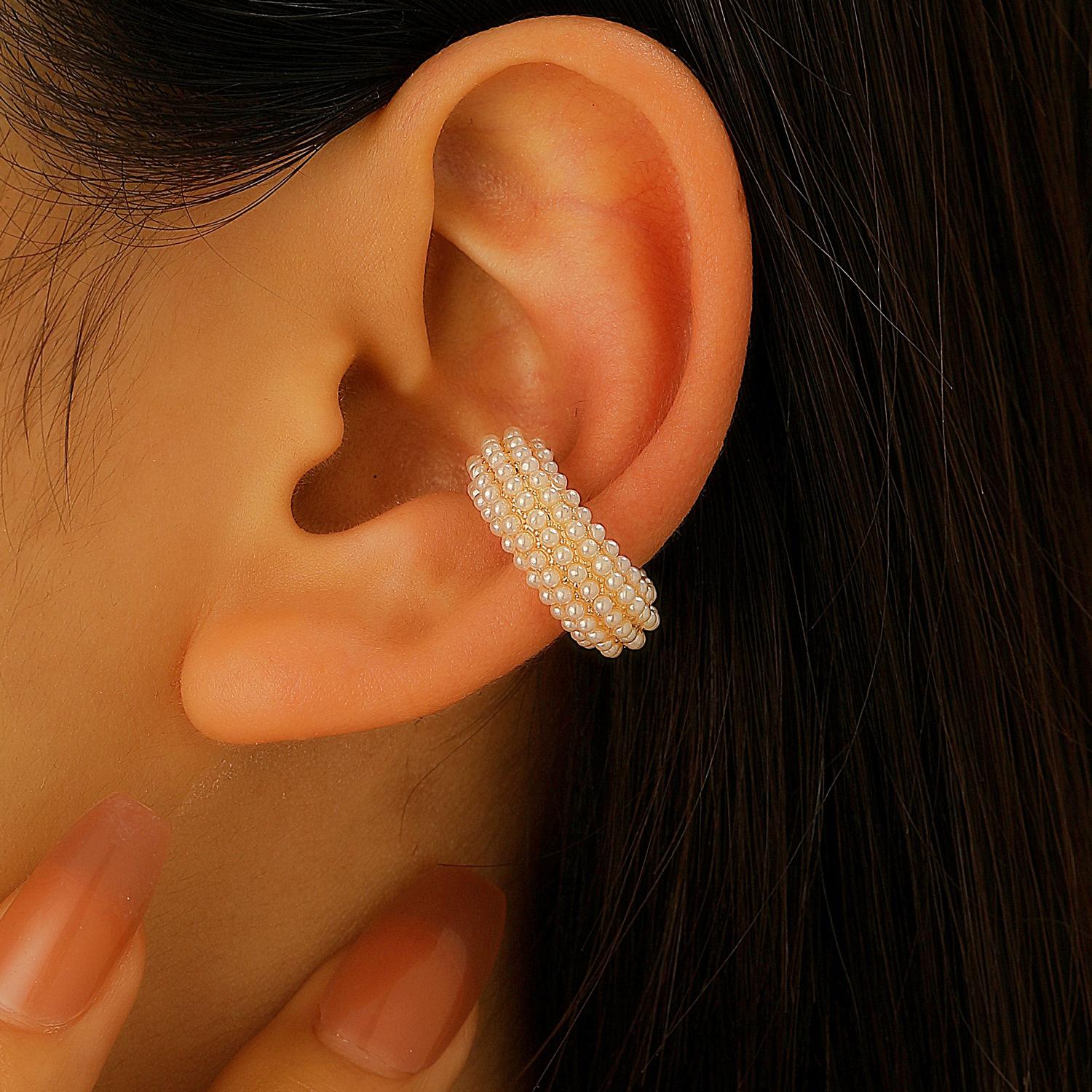 

Elegant Inlay Pearl Crystal Ear Clip Earrings for Women Delicate C-Shaped Cartilage Ear Cuff No Pierced Earrings Female Zircon
