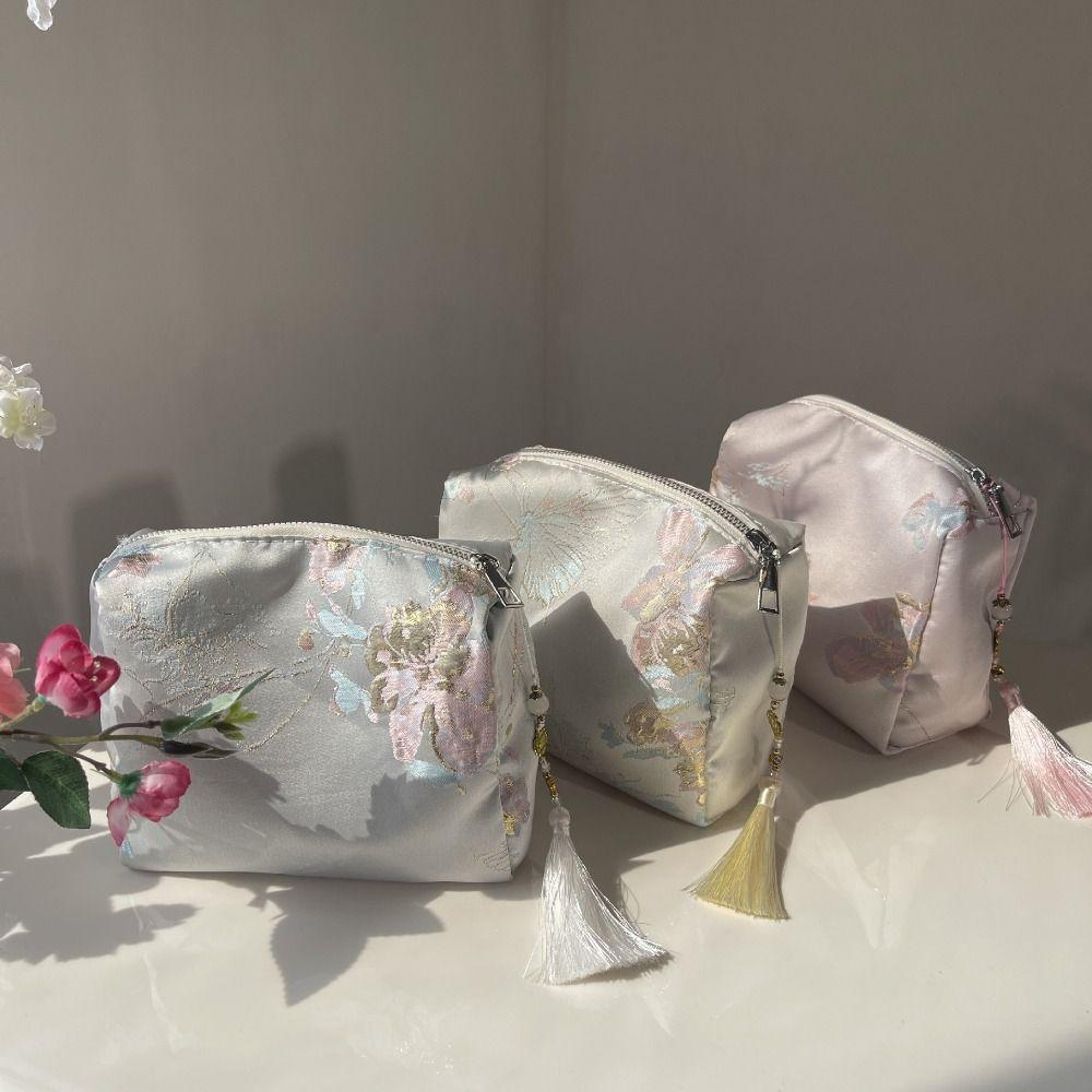 Breathable Polyester Cosmetic Bag Zipper Closure Chinese Style Zipper Clutch Embroidery Floral Beauty Case Beauty Tools Storage