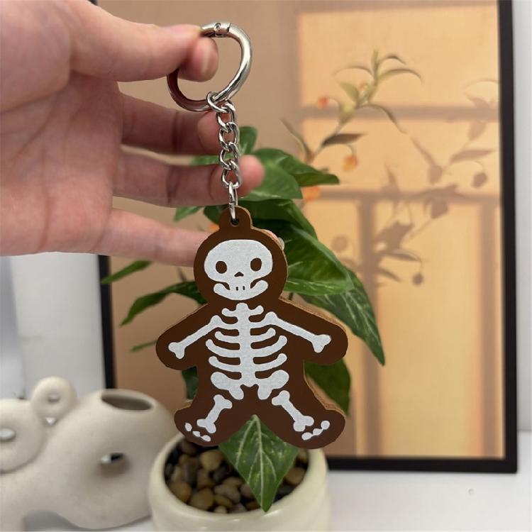 Spooky Skull Design Keychain Ornament With PU Leather Construction Accent For Gift Giving And Themed Celebrations