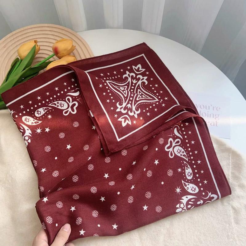 Luxury Design Cashew Flower Cotton Velvet Square Scarf Women Soft Neckerchief Lady Hijab Small NeckTies Female Hair Headbands