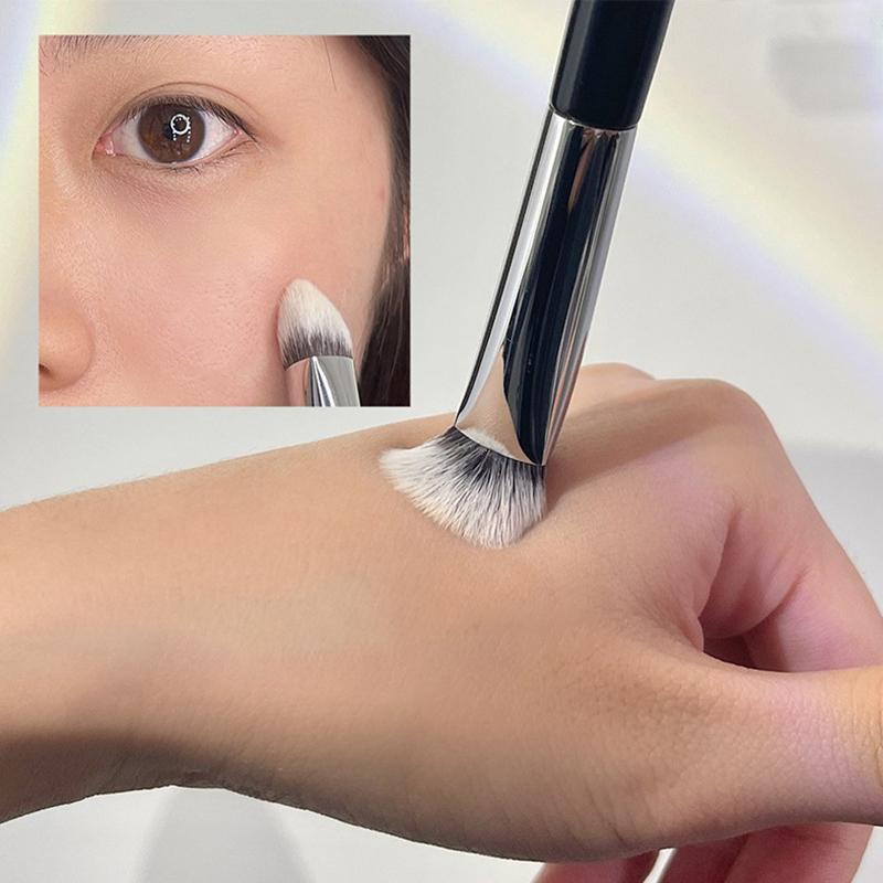 Foundation Concealer Makeup Brushes Three-Sided Slope Contour Highlight Detail Brush Cosmetic Beauty Brush Tool