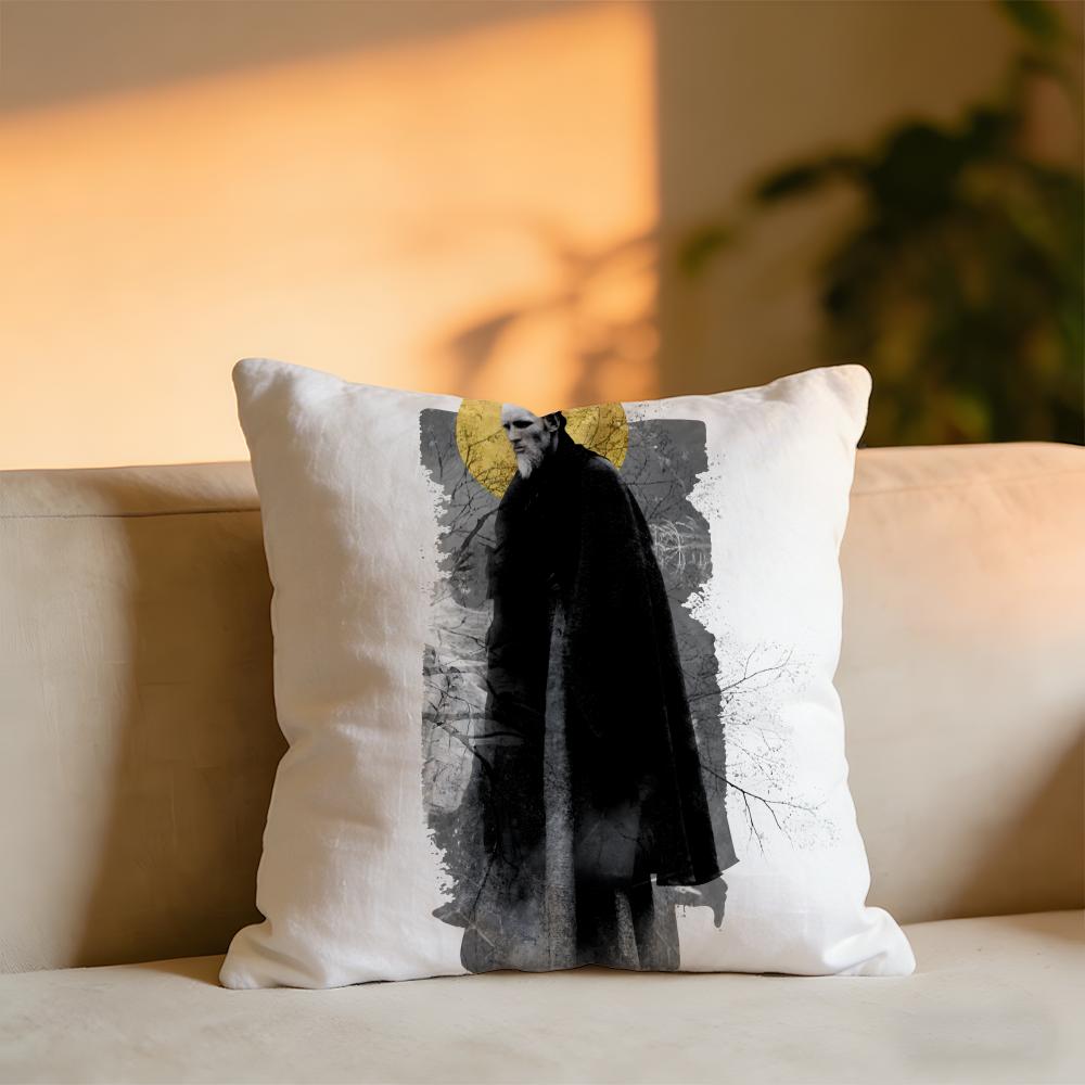 

Andrei Rublev Cushion Cover Cozy Velvet Throw PillowSoft Warm Cushion For Sofa Bed 30x30 cm