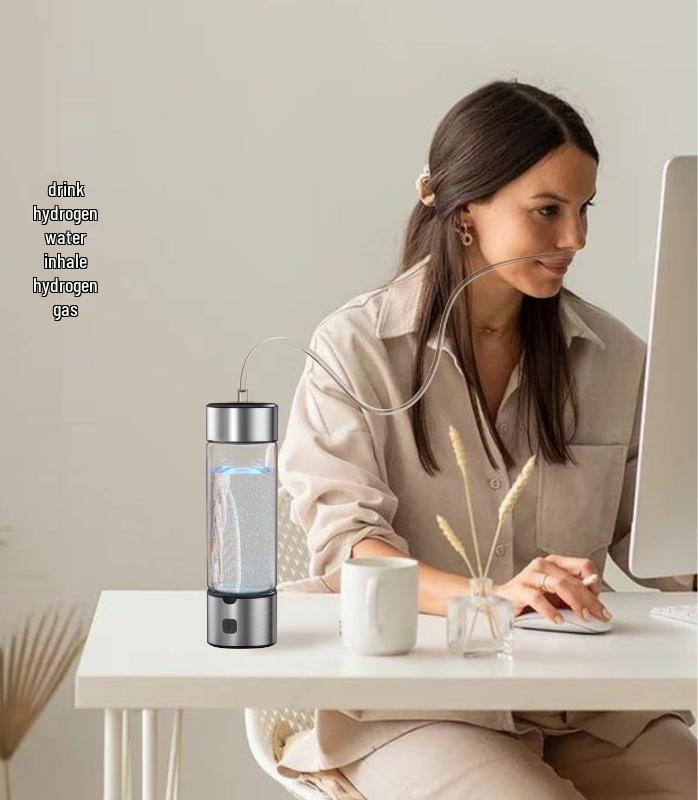 Fifth-Gen Hydrogen-Rich Water Cup: Two-in-One Electrolytic Hydrogen Generator and Hot-Selling Bottle.