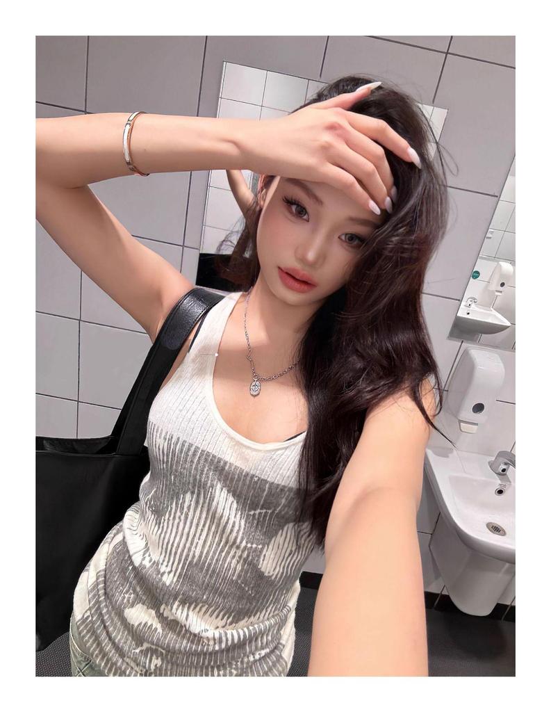 High-End White Slimming Tank Top for Women - Summer Sleeveless T-Shirt