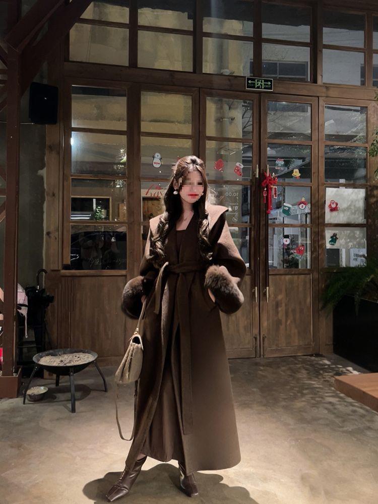 2025 Autumn/Winter Korean Woolen Coat with Fur Sleeves - High-End Petite Long Coat