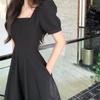 Elegant Retro French Hepburn Style Summer Dress with Slimming Waist and Puff Sleeves