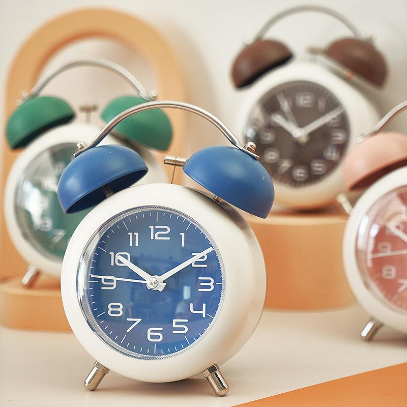 Large alarm clock wakes up creative students and children mechanical metal bell mute night light bedroom desktop clock F18