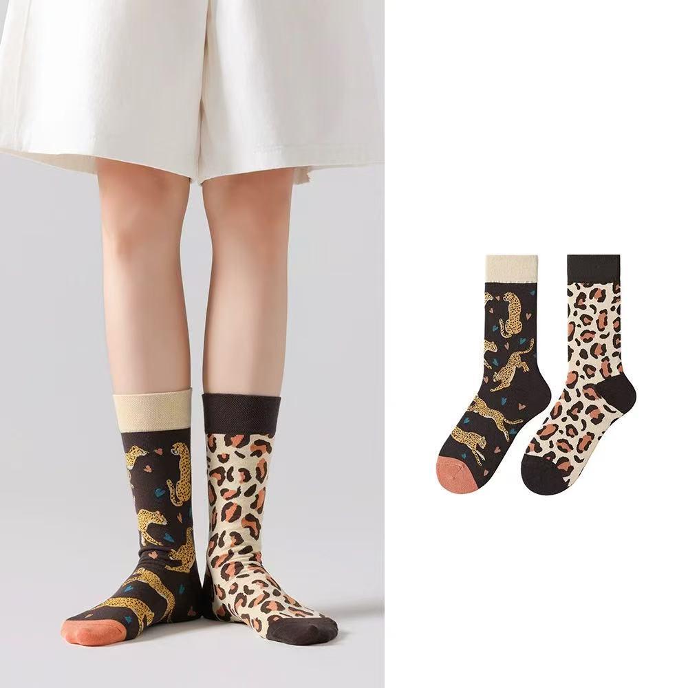 Original Asymmetrische Cartoon Hip Hop Baumwollsocken für Paare - Wadenhoch Mandarinenente Stil für Damen und Herren