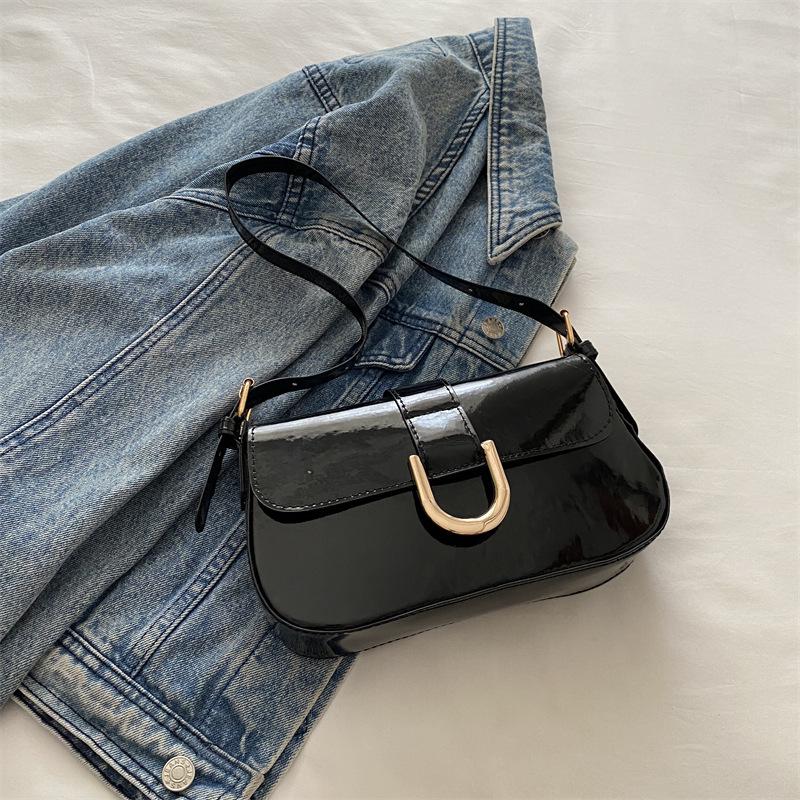 

Женская винтажная бордовая сумочка с пряжкой-подковой 2025: Высококлассная сумка на одно плечо и через плечо чёрный