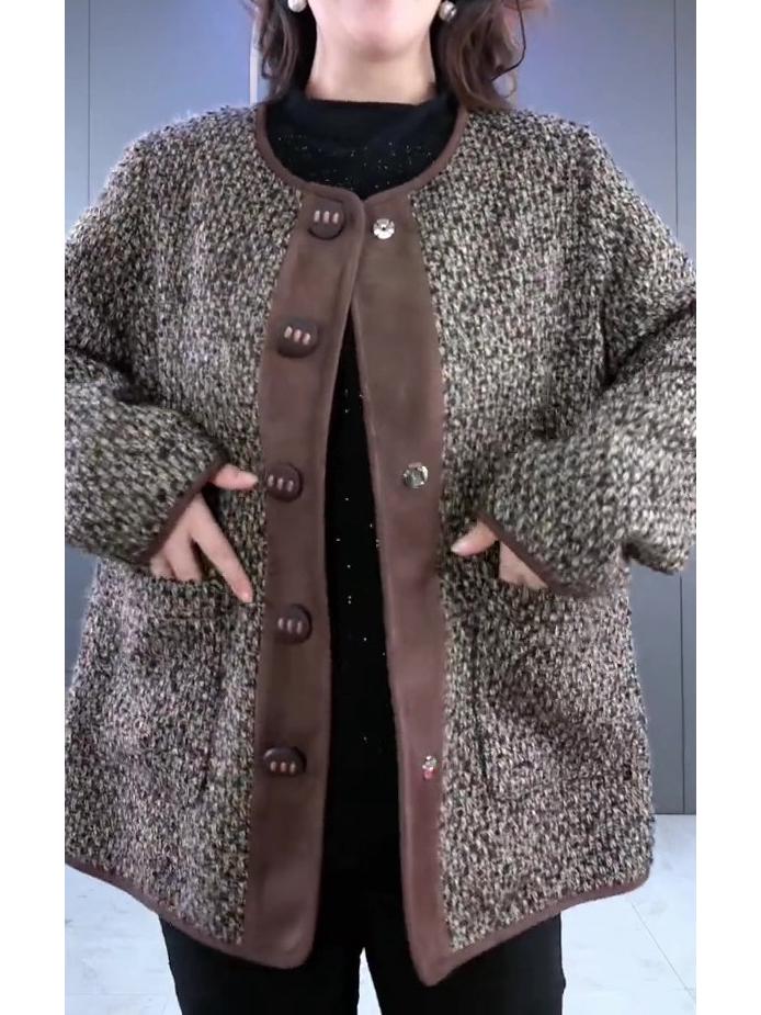 Plus Size Warm Wool Coat for Middle-Aged Women: Autumn/Winter Fashion for Casual Elegance