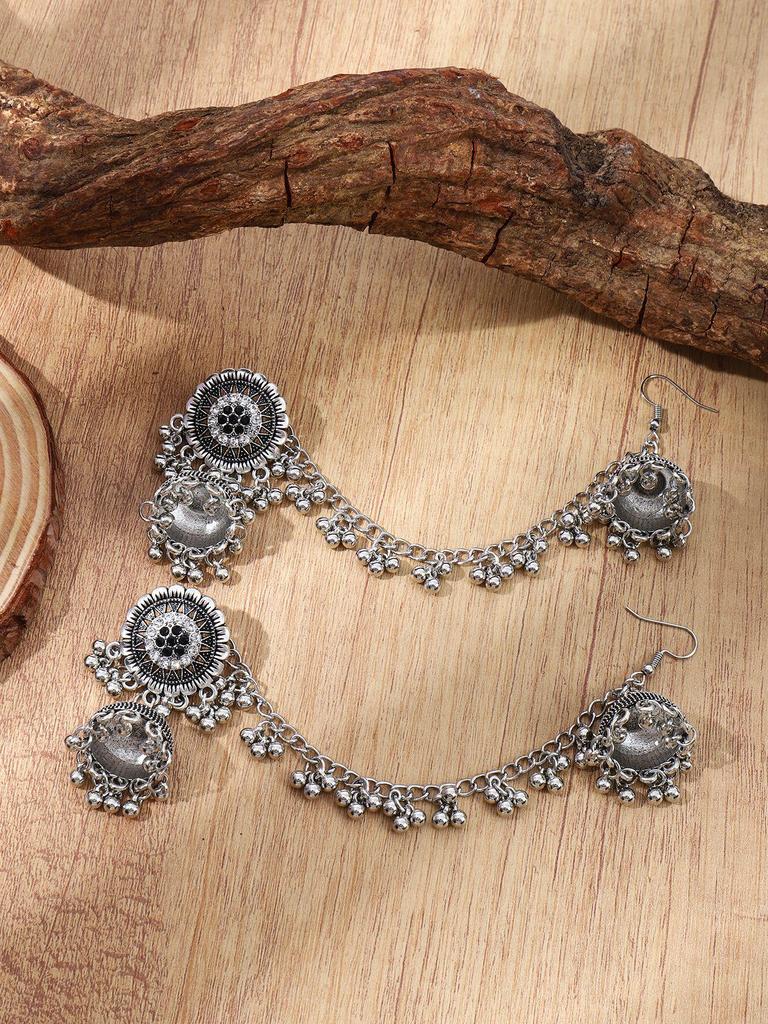 Retro Bohemian Ethnic Metal Earrings: Exotic Style with Personality and Charm
