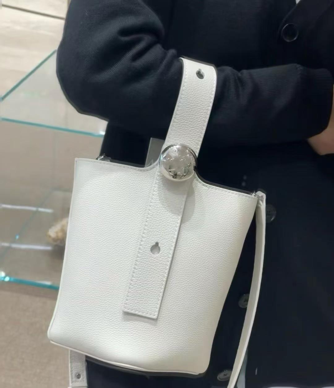 

Сумка-відро Loewe Fortune 2025: Преміальна шкіра, велика місткість, універсальна сумка-тоут Small Bottom 13x10x20cm, Top 20cm