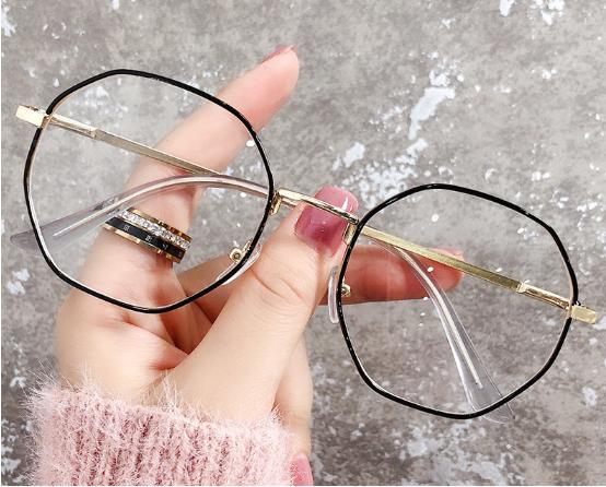 Retro Square Metal Glitter Frames Eyeglasses Female Stylish Optical Myopia Blocking Eyewear Reading Anti-blue Lightweight Glasses