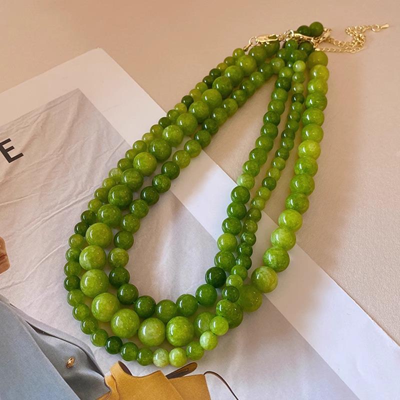 Olive Green Agate Beaded Necklace: Light Luxury, Niche Style Clavicle Chain