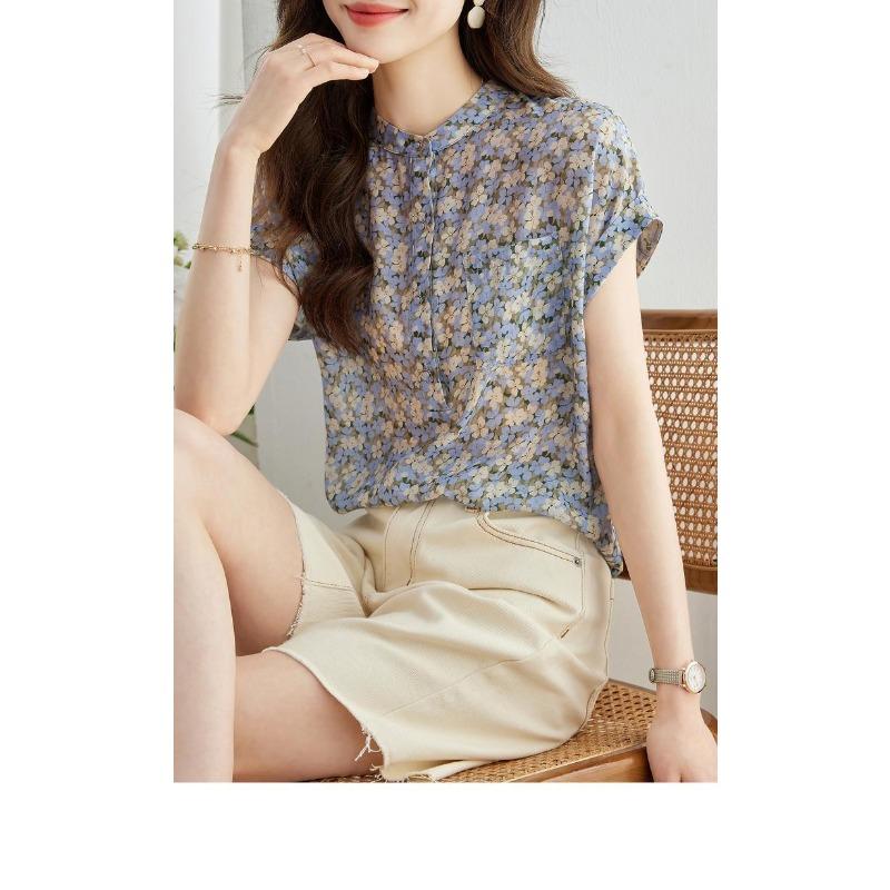 Summer New Floral Chiffon Shirt Women's Short-sleeved Tops Fashionable and Beautiful Small Shirts Stand-up Collar Shirts for Women