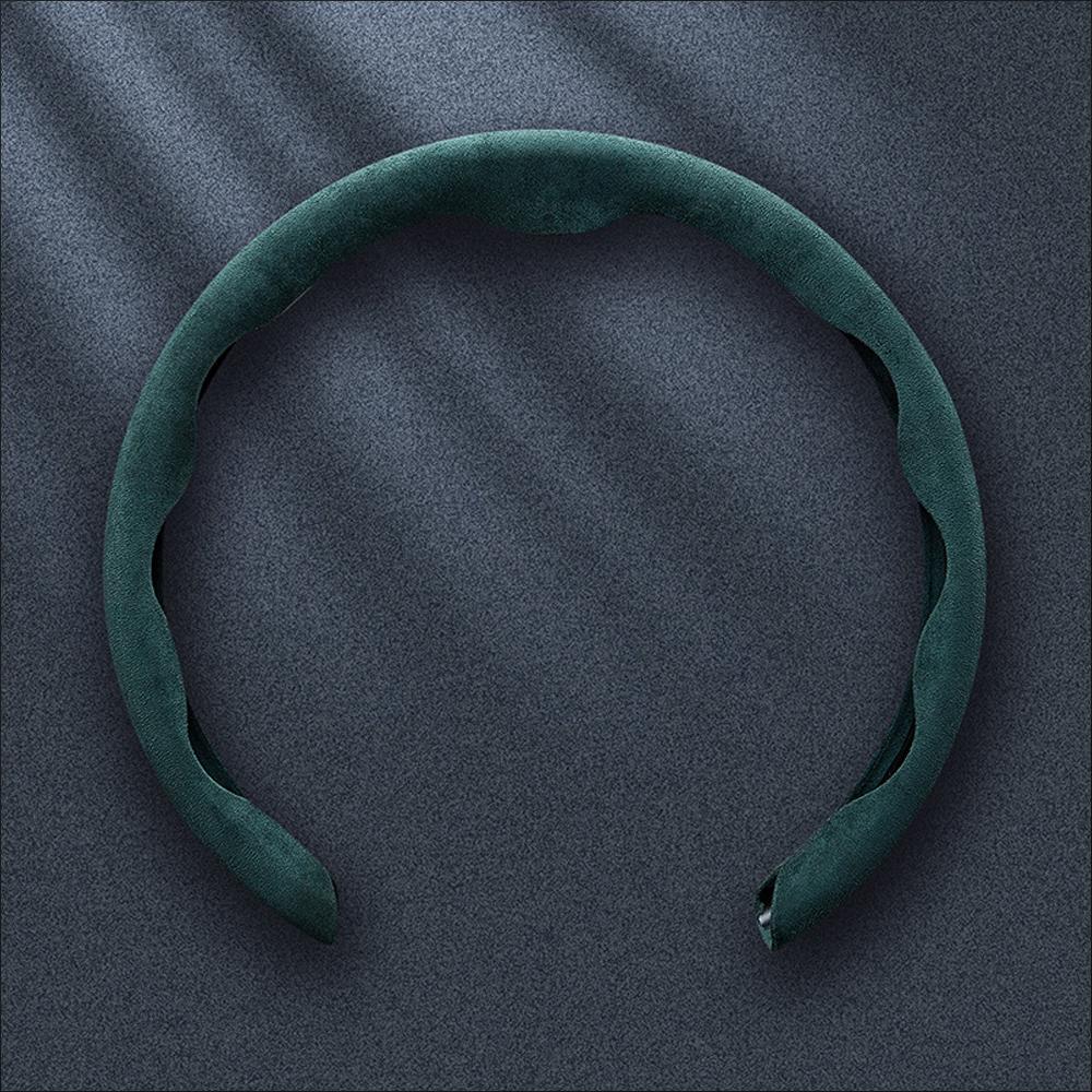 Car Steering Wheel Cover 38cm 15inch Ultra-thin Fur Non-slip Breathable Anti-skid Accessories Steering Wheel Decorative Supplies